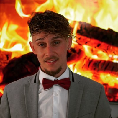 🏆 / Erfolg beginnt früh Morgens 🐍 🚀/ Motivation 🔥/ Tweets , Telling + News ✨ Mehrwert Garantie