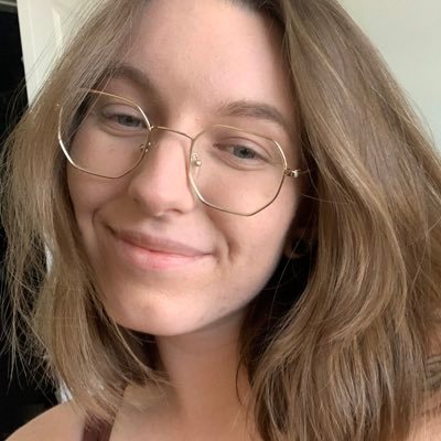 goldenliights's profile picture. the year is 2008. the vibe is infinite. she/her