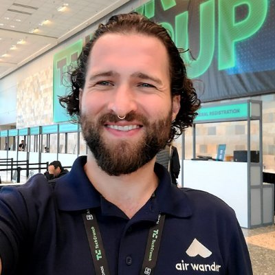 Founder & CEO of @Airwander 💙. An entrepreneur, wisdom & adventure seeker, history buff, dreamer of a limitless future with unlimited wireless electricity.