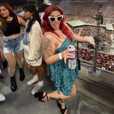 emileighneves's profile picture. 