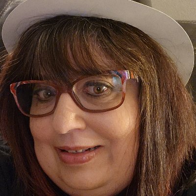 I am a Canadian who recently just got married. I work from home as a voice over artist. I own my own company called Melo'D Radio Networks.