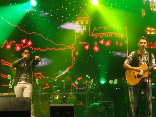e esse amor que esta em mim é tão real .... 
@jorgeemateus ♥   dona: @aninha_1pereira