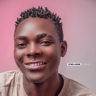 ryl_ava's profile picture. Am  amusician🎙️song writer ✍️music production 🎹💻💿+ friend 🥰🤞