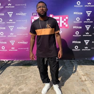 LosthyLee's profile picture. 21y