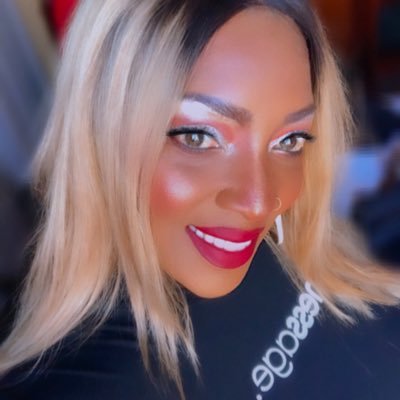 Professional Internationally Published Makeup Artist..CEO of ~Distinguished Looks by D’Ann~   Shes Unveiling The True Beauty Inside Of each an every client💋💋