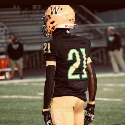 Class of 2025| Woodbridge Senior High school (VA)| POS: ATH| Cell: (703) 606-3230| @DaBridgeFB #TGFE 🙏🏿 3.6 GPA