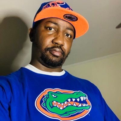 Just a country boy with city dreams. Die hard 🐊 fan.