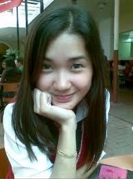 vivcnoo's profile picture. I like playing Golf and walking along the Beach. If you can't say anything NICE don't say anything at ALL. . . but if you can't control it. . .TWIT it!