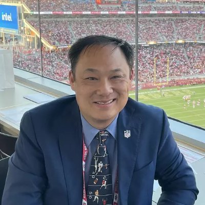 SF native, Caltrans Public Information Officer, Sports Director: Broadcast Sports Media, Senior Producer: Bay Area Sports Wrap, Trekkie 🖖 loves Starter Jackets