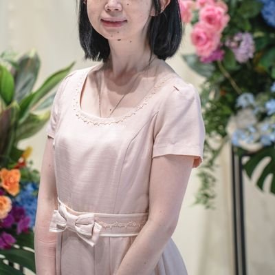 SHElikes22/6/4~25 プロデ25/10~ webデザイン/動画編集 他
#MUUTOWN #SHEデザイン道場 /9期10期40+11期クリコミュ13期40動画サポ隊/ SHE理系メイト
⛪界の人々を支えたい 理系職 +副業 動画編集、資料デザイン 認定ランサー
カフェ🎂推し活