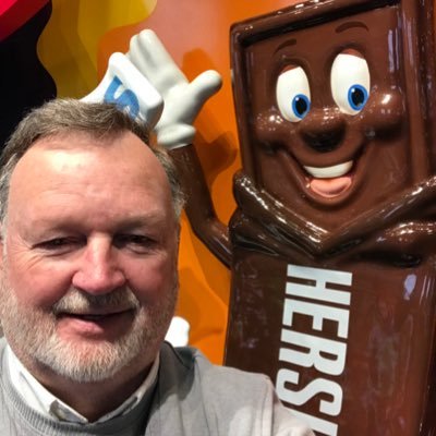 MeshawLee's profile picture. I enjoy having a substantive dialogue; that would leave out most Democrats and some Republicans.