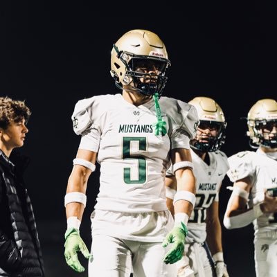 Mira Costa High School ‘23 | WR/DE | 6’4” 180 lbs | email: tillmanc724@gmail.com