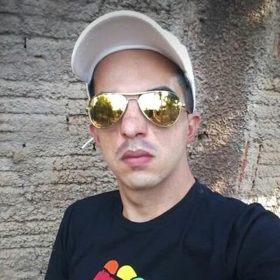 Solteiro🌈 Capricórnio♑ Sou Ovolactovegetariano 🥛☕🥚🧀🥑🍌 Meu time 🇾🇪🇧🇷