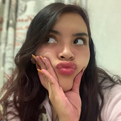 AlmaDorantesP's profile picture. Aquel que se dedica a lo que ama está condenado al éxito.