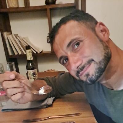 MiguelMontoyac4's profile picture. ser feliz 😄desde que me reencontré  en mi trabajo , con mi futuro marido! soy feliz. mi vida a cambiado