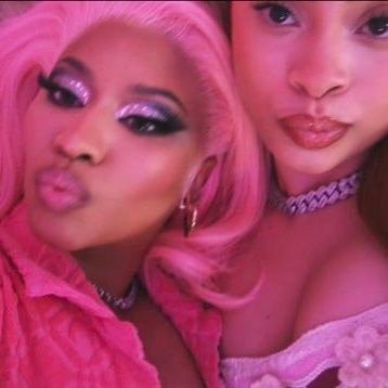 @NICKIMINAJ follows...
for a reason 🦄💞
_______________________________________________________
*fan account/non-affiliated*