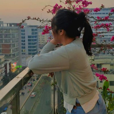 AlizehEimam's profile picture. Leaving a bit of sparkle everywhere I go✨