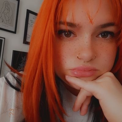 _klaio's profile picture. call me klaio 🌼 plants & cats addict 🌿             
     ig : @_klaio