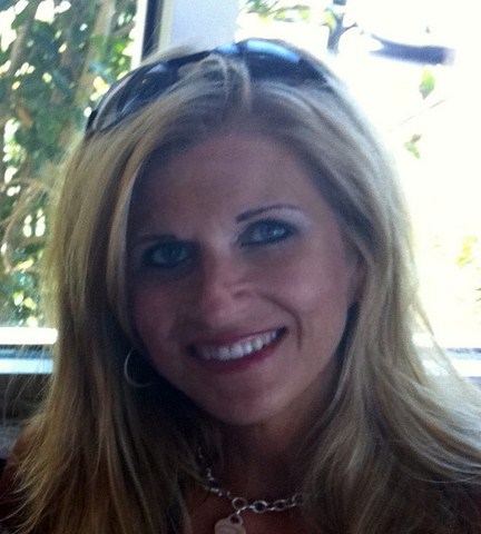 lhiles's profile picture. 