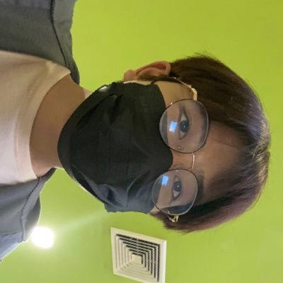 inntheeearthh's profile picture. 