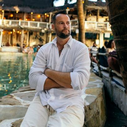 1benhornsby's profile picture. Enlightened Spiritual Guide. 
I guide others towards self-discovery and a deeper connection with the divine.