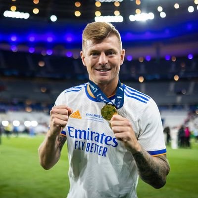 Try to be a rational fan . 
Madrista 👑
 #14 #35
Kroos ❤️🎯
CR7❤️🐐