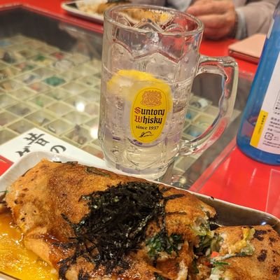 日本酒大好きウイスキー大好きみんなでワイワイ呑むのも大好きwたまにゲーマーアニメ好き３０年最近は登山とゴルフ😁アグレッシブなヲタク✨