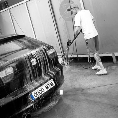 javierdc1998's profile picture. 