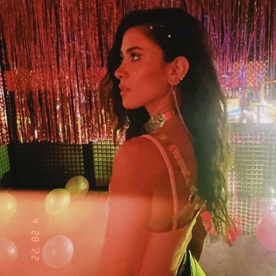 . ¸ ♡ ¸                             sʰᵃᵏᵉ  ɪᵗ  ʙⁱᵗᶜʰ

                                       ✵                        𝟿𝟶'𝑠             🍒
