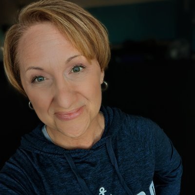 my_fitchicklife's profile picture. I help women lose 20+ pounds, have more energy 🤩 , and mental clarity 🧠, sleep 😴better & feel confident 💪 in their bodies! ✨