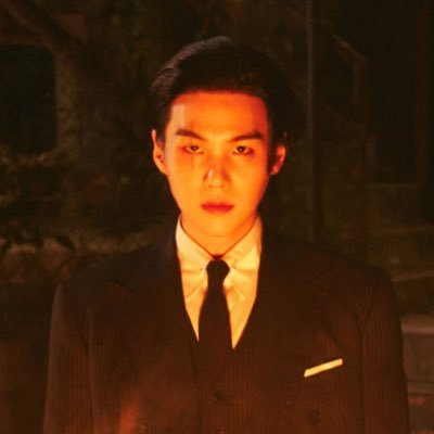 rubberduckjimin's profile picture. because, though my feet are covered in cuts and bruises, I would be smiling whenever I see your face she/her