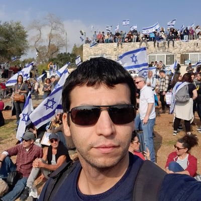 TomLevy30337963's profile picture. 