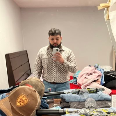 UNCC Alumnus • ΛΥΛ