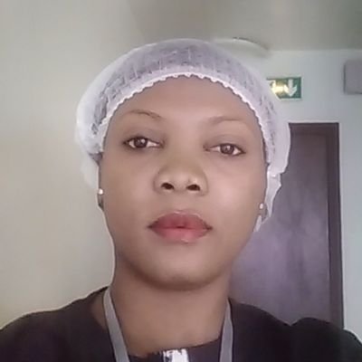 ye_evelyne's profile picture. Goût prononcé pour la cryptographie et l électronique