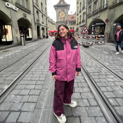 camilagigena's profile picture. 