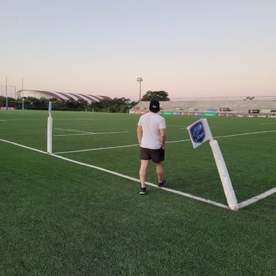Aficionado al Rugby🏉, Olimpero⚫️⚪️ Escucho Rock y sus derivados. Intento bailar salsa y bachata.. novedosa combinación.