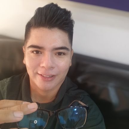 Administrador público, especialista en gerencia de proyectos, Estudiante Maestría en Gerencia Social y desarrolló integral interes en política local #SomosMas👍