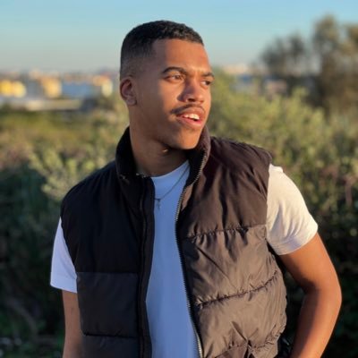 miguelaf07's profile picture. Sintra | 04/12 |
ig: miguel_afonseca |
✊🏿