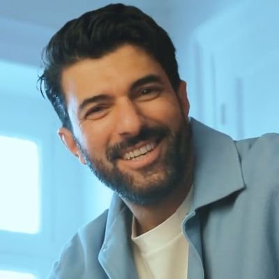 Page is for LOYAL FANS ONLY. Together we can make the world a BETTER PLACE. I hope I can meet all of you-I LOVE YOU ALL #EnginAkyùrek
forever