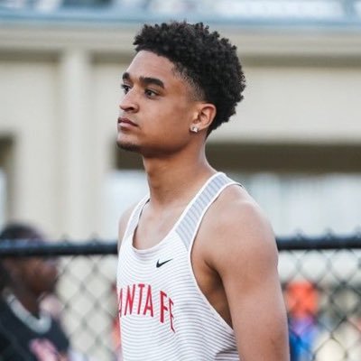 '23 Santa Fe HS, Florida
GPA: 3.2
ACT: 20
40 YD: 4.52
Wide Receiver
High Jump: 2.04m
long jump: 6.55m
NCAA ID 2206593730
HUDL link: https://t.co/lOXyhhcFXK