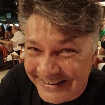 Ator, produtor e apresentador de tv e eventos .