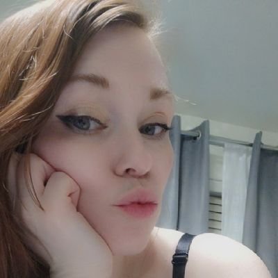 New account... looking for my old friends 🥺
Used to go by Snowywhitefox and Lux