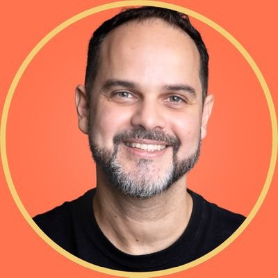 Tradução, interpretação, artes, jornalismo e qualquer papo holístico e esotérico. Passar longe: homofóbicos, machistas, racistas e suas variações. Rio, Brasil.