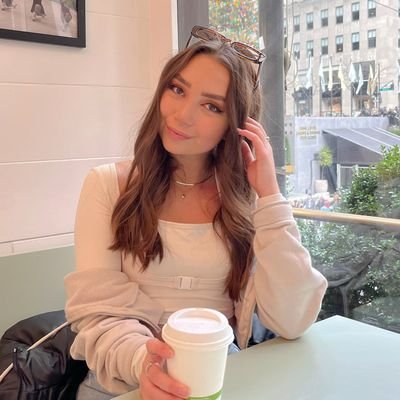 sarah_properr's profile picture. 