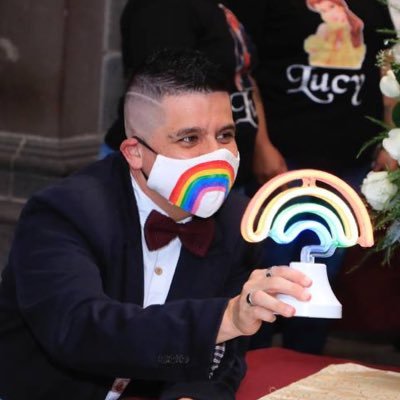 Además de Mariconizar, el Rayo promueve los derechos de las poblaciones LGBTTTIQA+, la alegría, la memoria y la dignidad. Somos la Resistencia 🏳️‍🌈🏳️‍⚧️