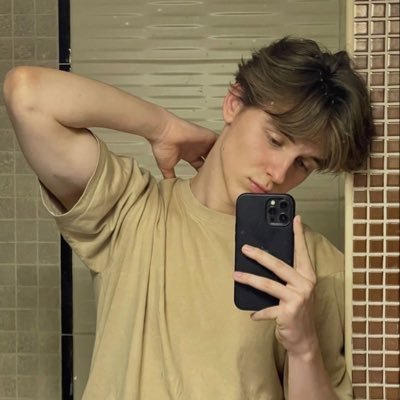 NMH02KAI's profile picture. 𝒆lliot, eu e nosso inacreditável borogodó (chifre