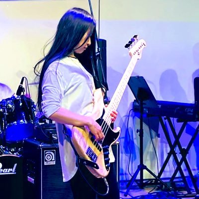 元ピアノ弾きのベース弾き。フリーでWEBライターやってます。JUJU ラブ。JUJU友さん欲しい♪写真スポットは基本ソロ活。#ベース #JUJU #clubJUJU #JUJUFAM #カメラ女子 #フリーライター #フリーランス
