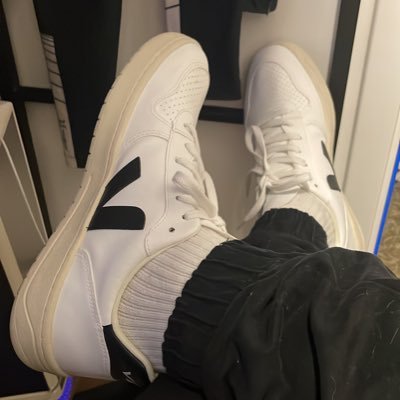 25 Yr / Size 10 / Straight Cashmaster and Sneakerhead / Custom vids and pics / Verification on dm https://t.co/DmQsw32Tqx