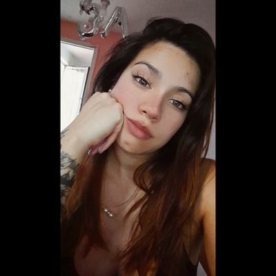 Macaescobarr's profile picture. gєммιтα♡