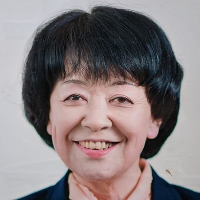 洞爺湖町議（日本共産党、３期目）です。子育て・くらし・福祉優先の町を！町民の声をまっすぐ町政に届けます。日本音楽学校卒業後、道内中学校の音楽教諭となり、現在は自宅でピアノ教室を主宰しています♬